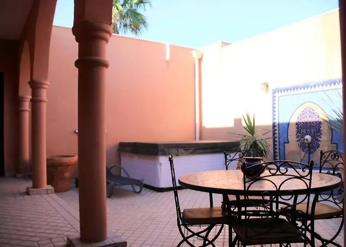 Bradia, 2 Couple Only Au Village Naturiste リヤド