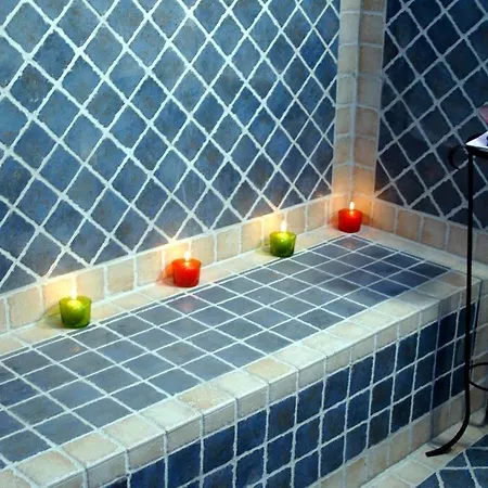 Bradia, 2 Couple Only Au Village Naturiste Hotel typu riad Agde