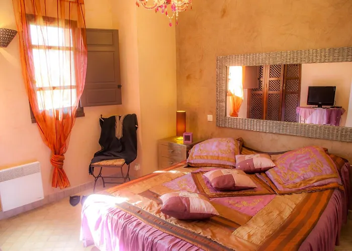 Bradia, 2 Couple Only Au Village Naturiste